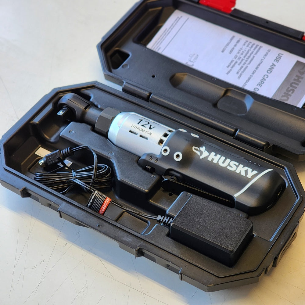 12 Volt 3/8 Drive Cordless Ratchet 12 Volt 3/8 Drive Cordless Ratchet